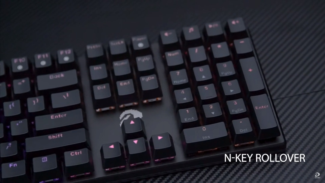 Bàn phím DAREU EK810X được bố trí các phím chuẩn, cũng khá thuận tiện cho việc dễ dàng làm quen. Sử dụng và có thể thay thế keycap theo ý muốn của mình.