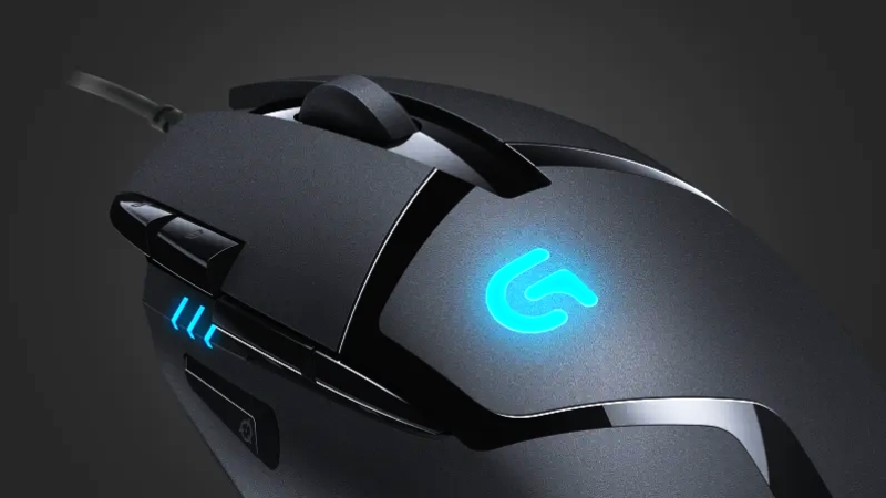 Chuột Gaming Logitech G402 - Giao tiếp tức thì với tốc độ báo cáo 1 mili giây. Bạn có thể tự tin rằng chuyển động của bạn sẽ được giao tiếp qua USB ở tốc độ cao mà không bị lag.