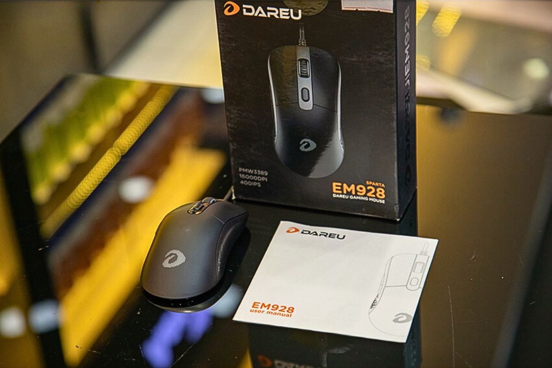   Chuột Gaming DARE-U EM928