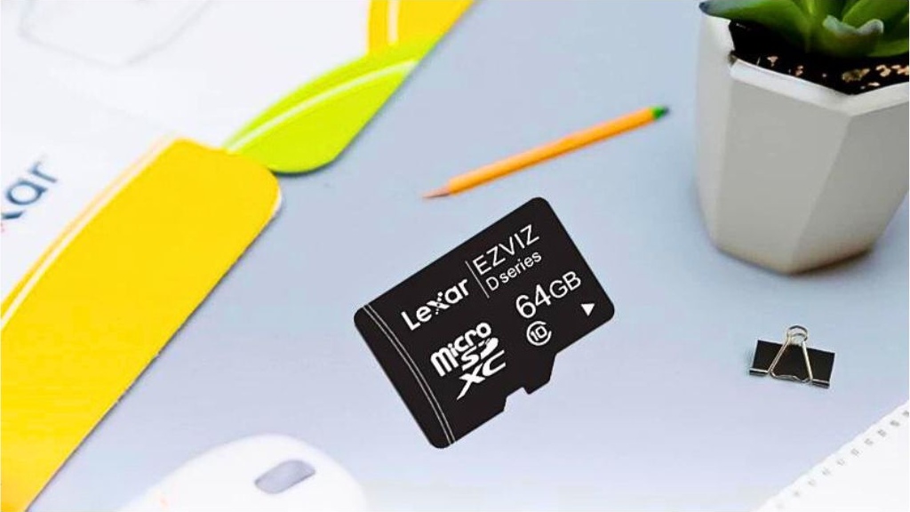 Thẻ nhớ micro Lexar với mức dung lượng lên đến 64GB. Có thể lưu trữ số lượng lớn bức ảnh phân giải cao và các tài liệu khác. Tha hồ cho bạn sử dụng.